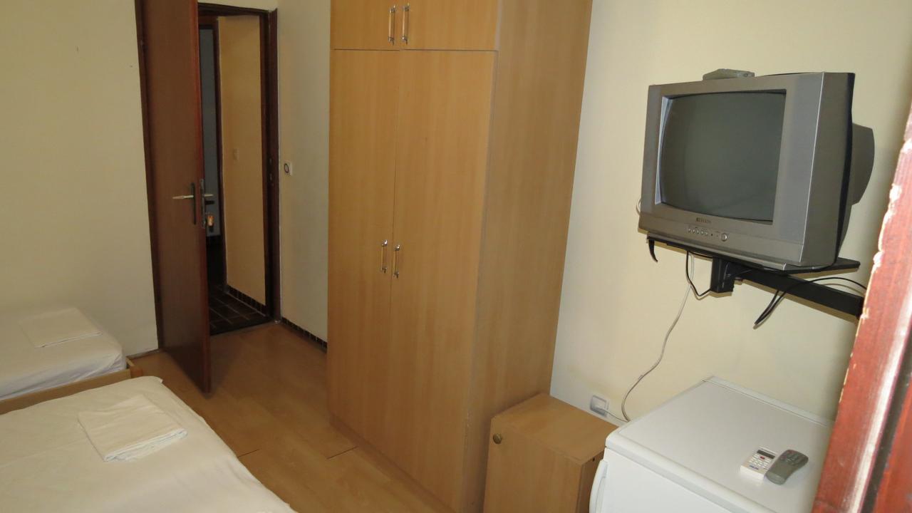Guesthouse Obala Sutomore Luaran gambar