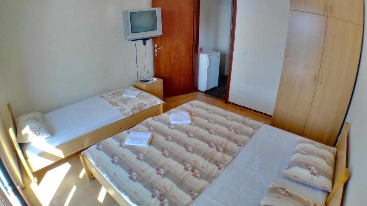 Guesthouse Obala Sutomore Luaran gambar