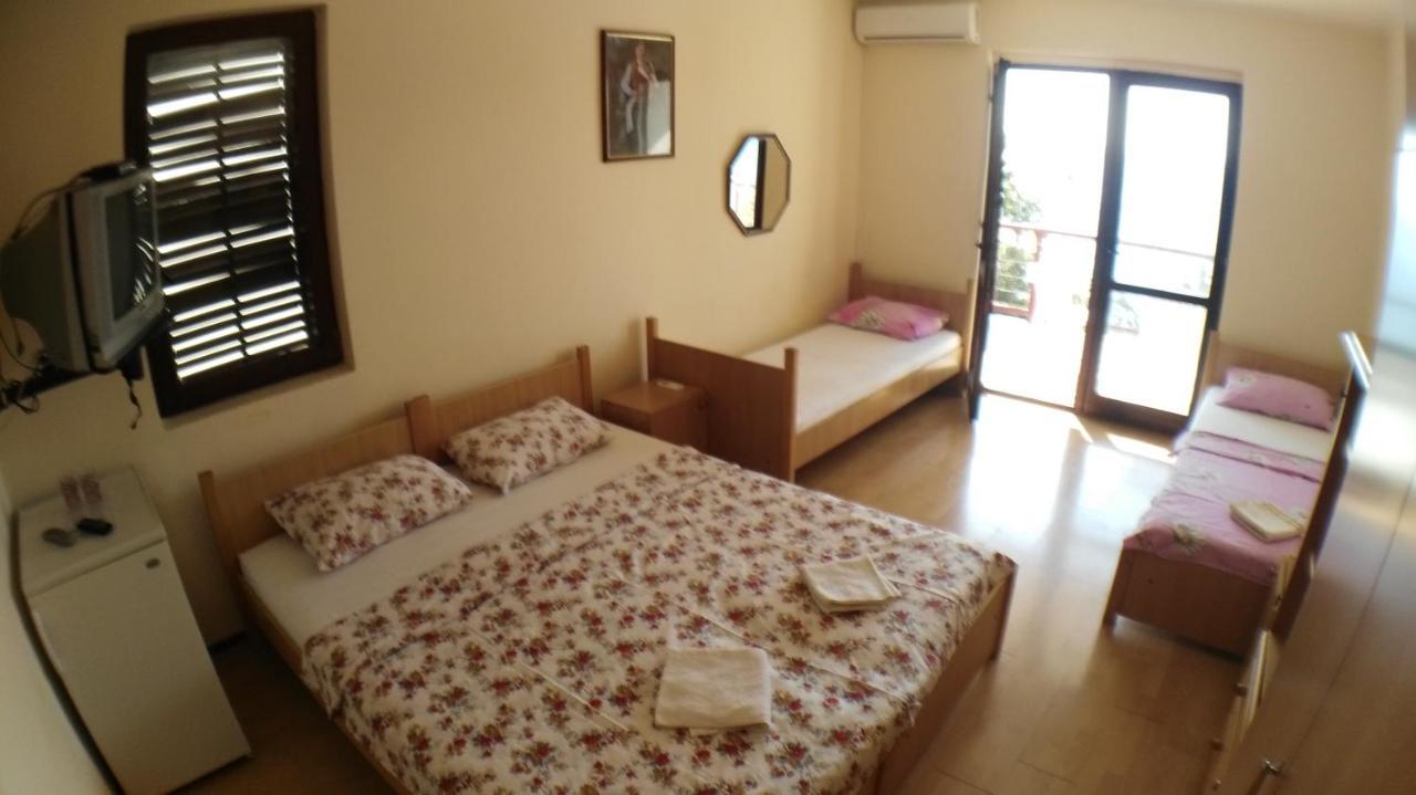 Guesthouse Obala Sutomore Luaran gambar